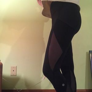 Black Lululemon leggings